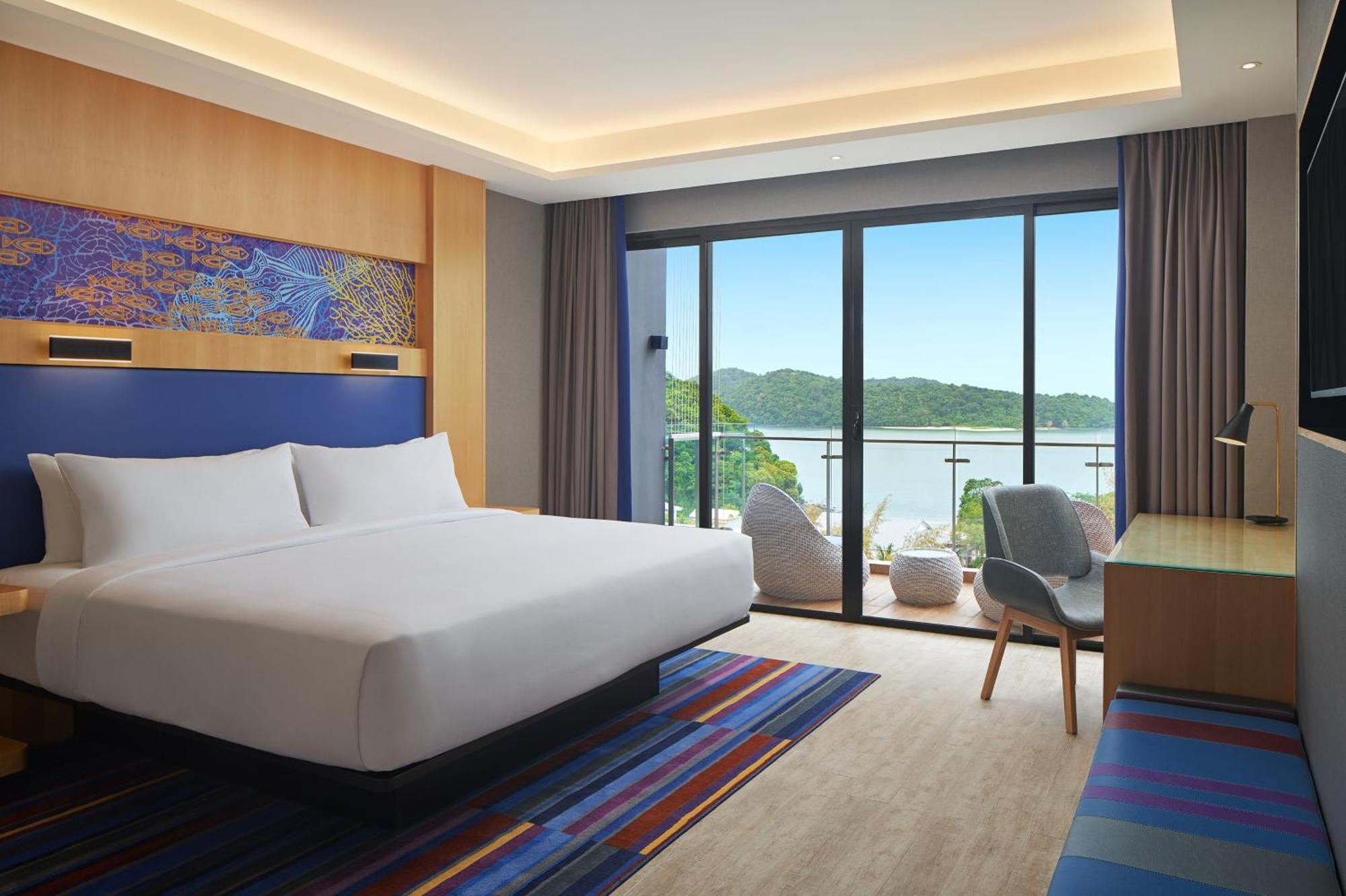 Aloft Langkawi Pantai Tengah Pantai Cenang  Exterior photo