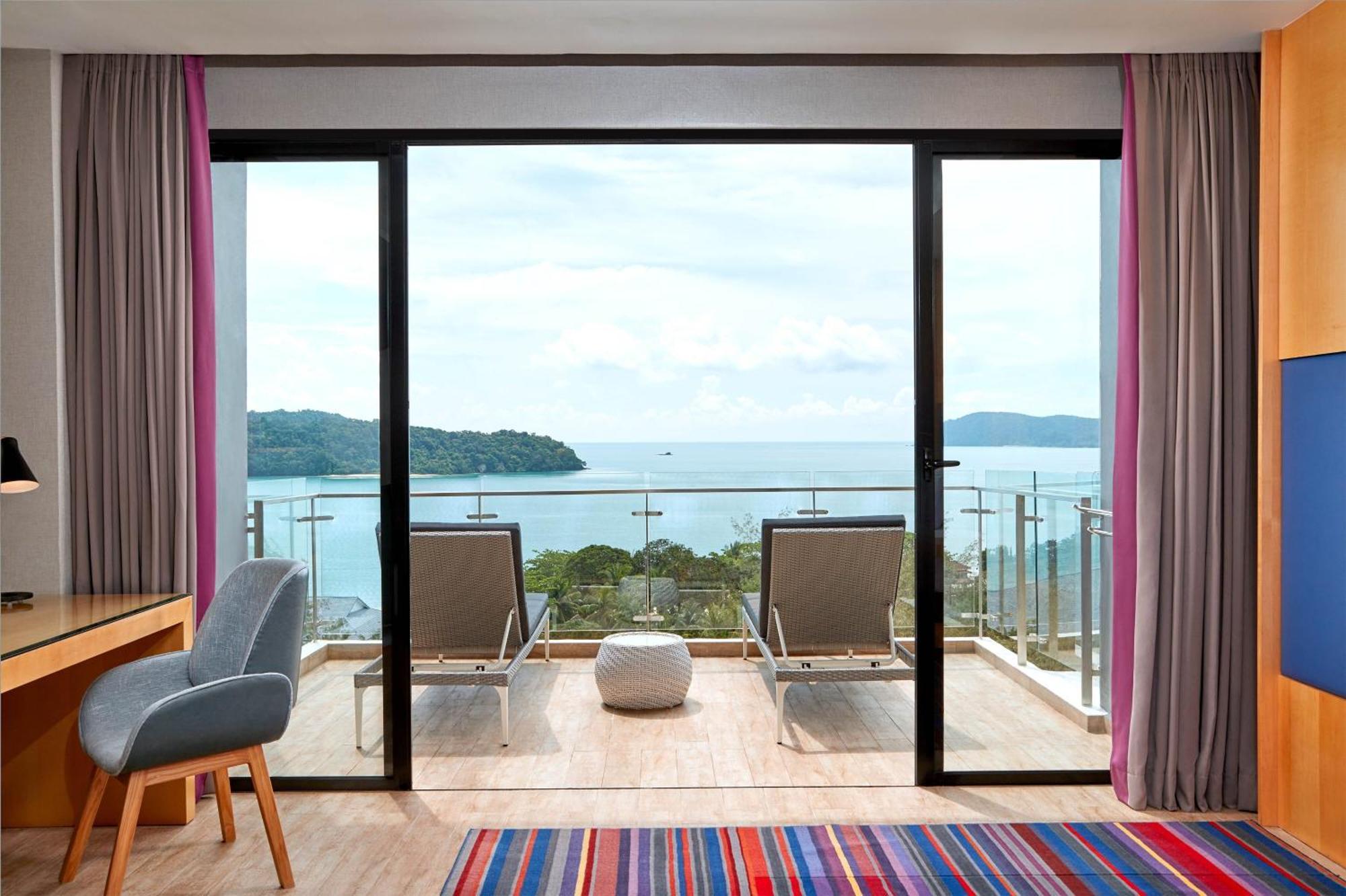 Aloft Langkawi Pantai Tengah Pantai Cenang  Exterior photo